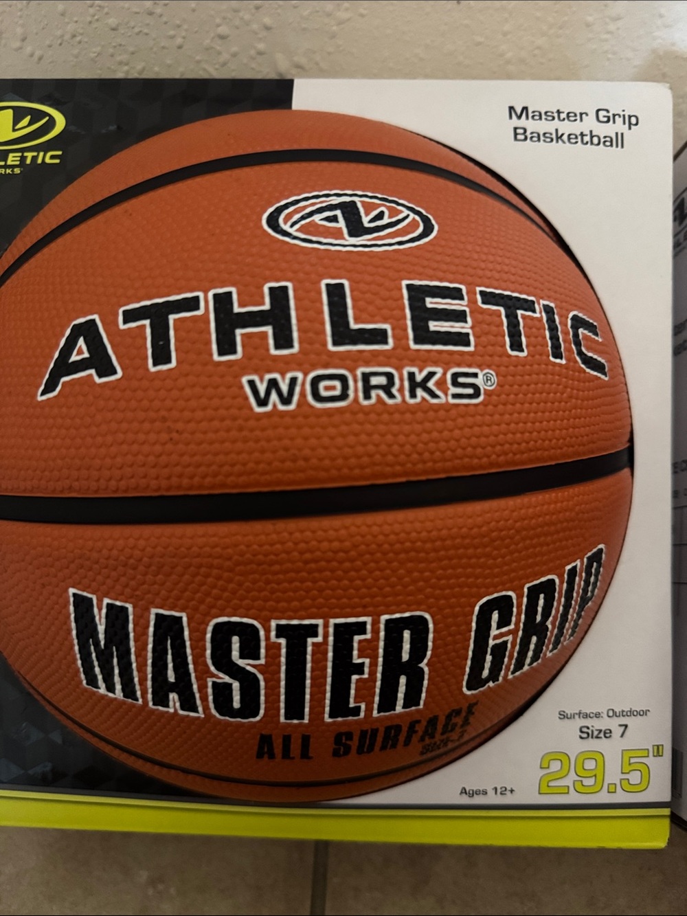 3 set of basketballs! Great condition/NEW - Picture 3 of 4